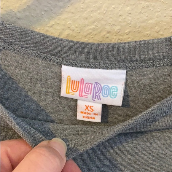 LuLaRoe top - Picture 2 of 4